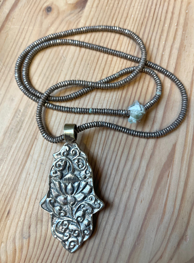 Phuket Hamsa Necklace with Labradorite