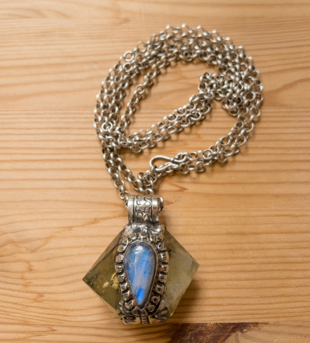 Ko Tao Citrine Necklace with Moonstone – Passport Habits